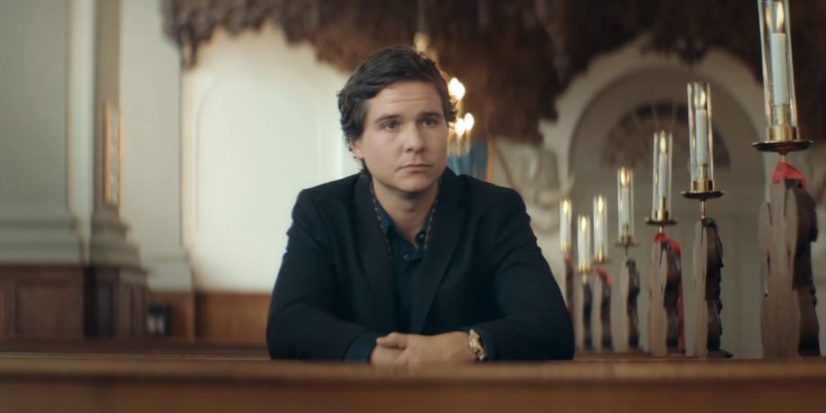 Lukas Graham recuerda a un amigo que se suicidó en ‘Not A Damn Thing Changed’