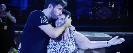 La emotiva sorpresa de Pablo López a Jacinta en uno de sus conciertos La emotiva sorpresa de Pablo López a Jacinta en uno de sus conciertos