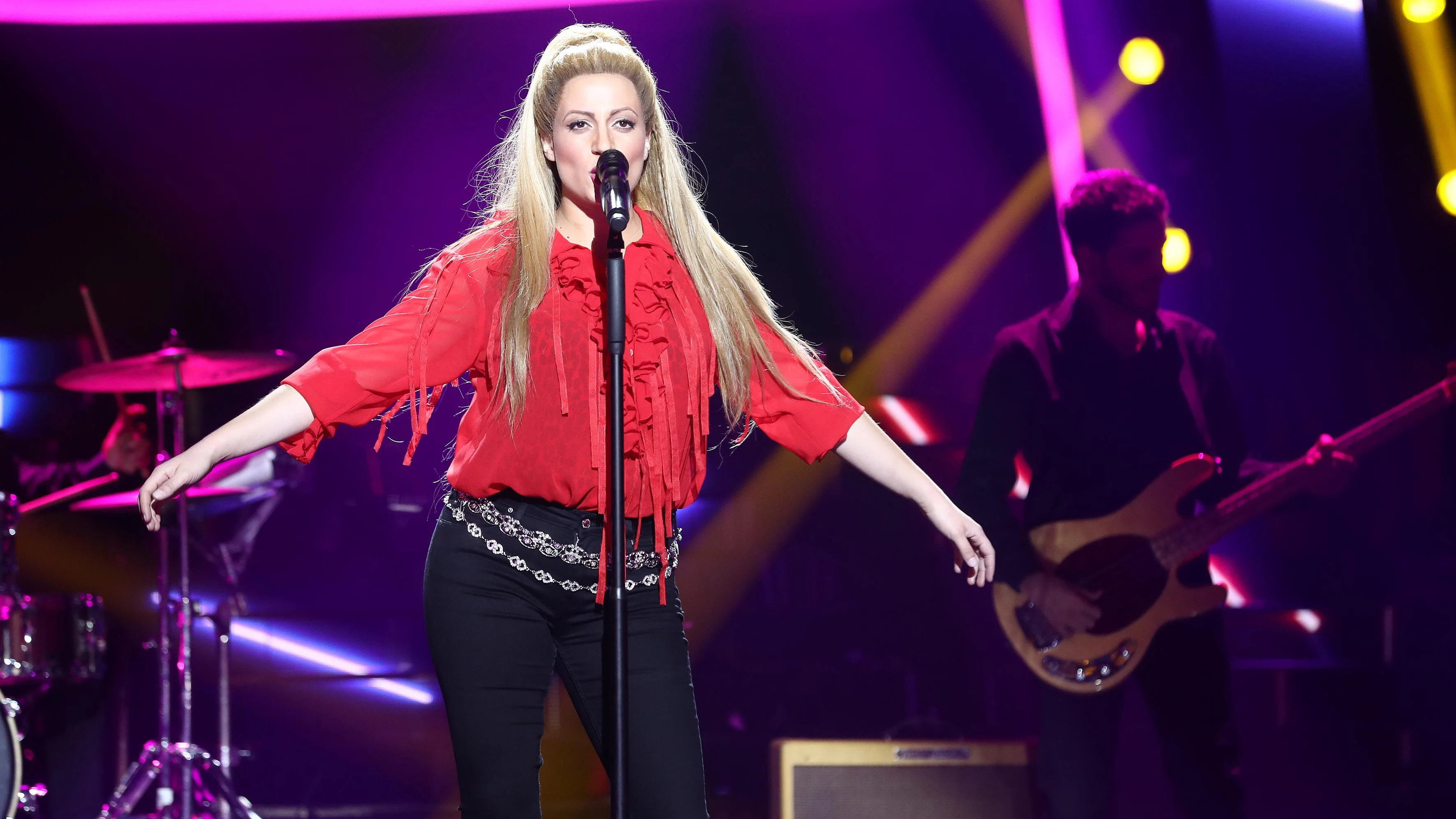 María Villalón canta la historia de amor de Shakira en 'Me enamoré' María Villalón canta la historia de amor de Shakira en 'Me enamoré'