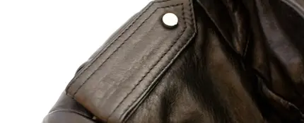Detalle de una cazadora de cuero Detalle de una cazadora de cuero