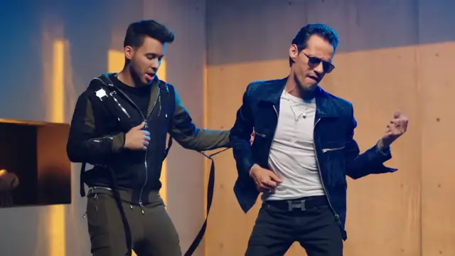 Prince Royce y Marc Anthony en el videoclip de 'Adicto'