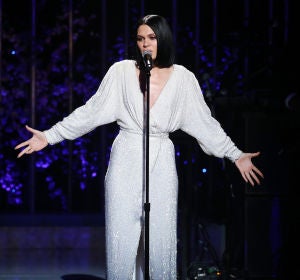 Jessie J durante su actuación en Dear Mama: A Love Letter To Moms 2018 Jessie J durante su actuación en Dear Mama: A Love Letter To Moms 2018