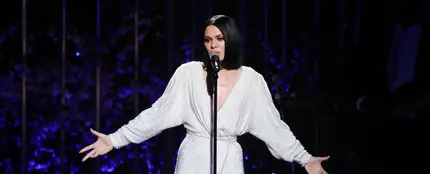 Jessie J durante su actuación en Dear Mama: A Love Letter To Moms 2018 Jessie J durante su actuación en Dear Mama: A Love Letter To Moms 2018