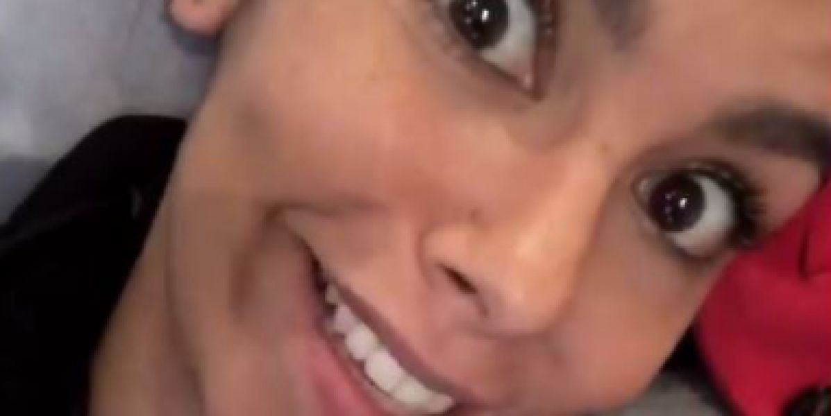 Cristina Pedroche explica que se puso mal el vestido en Zapeando