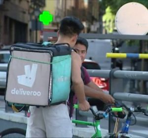 Comienza el juicio contra Deliveroo por las condiciones laborares de sus trabajadores Comienza el juicio contra Deliveroo por las condiciones laborares de sus trabajadores