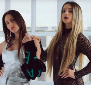 Mala Rodríguez y Lola Índigo en el videoclip de 'Mujer Bruja' Mala Rodríguez y Lola Índigo en el videoclip de 'Mujer Bruja'