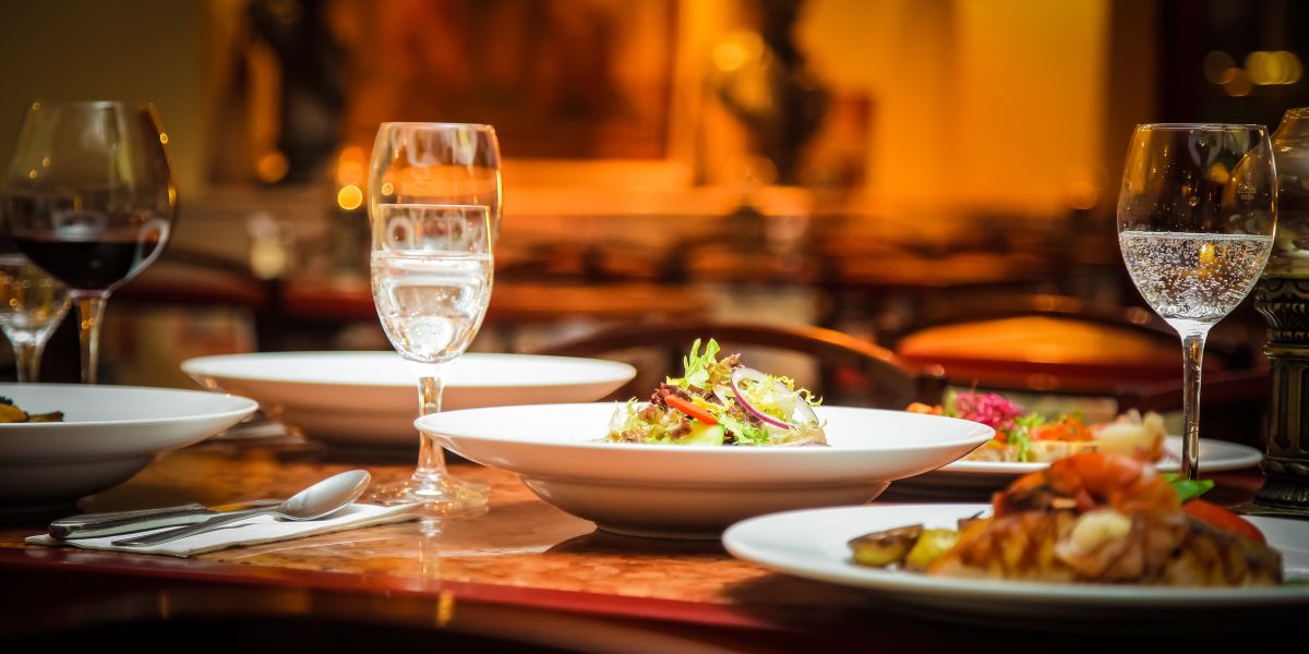 Desconfía de los restaurantes limpios: siempre hay espacio para la mugre.