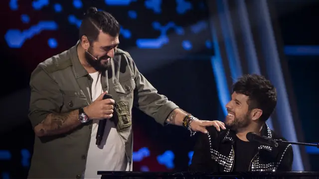La Voz - Audiciones a ciegas 4 - Antonio Orozco canta junto a Pablo López 'No hay más'