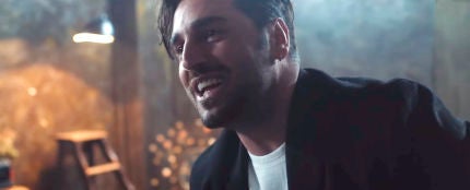 David Bustamante en su videoclip 'H&eacute;roes'