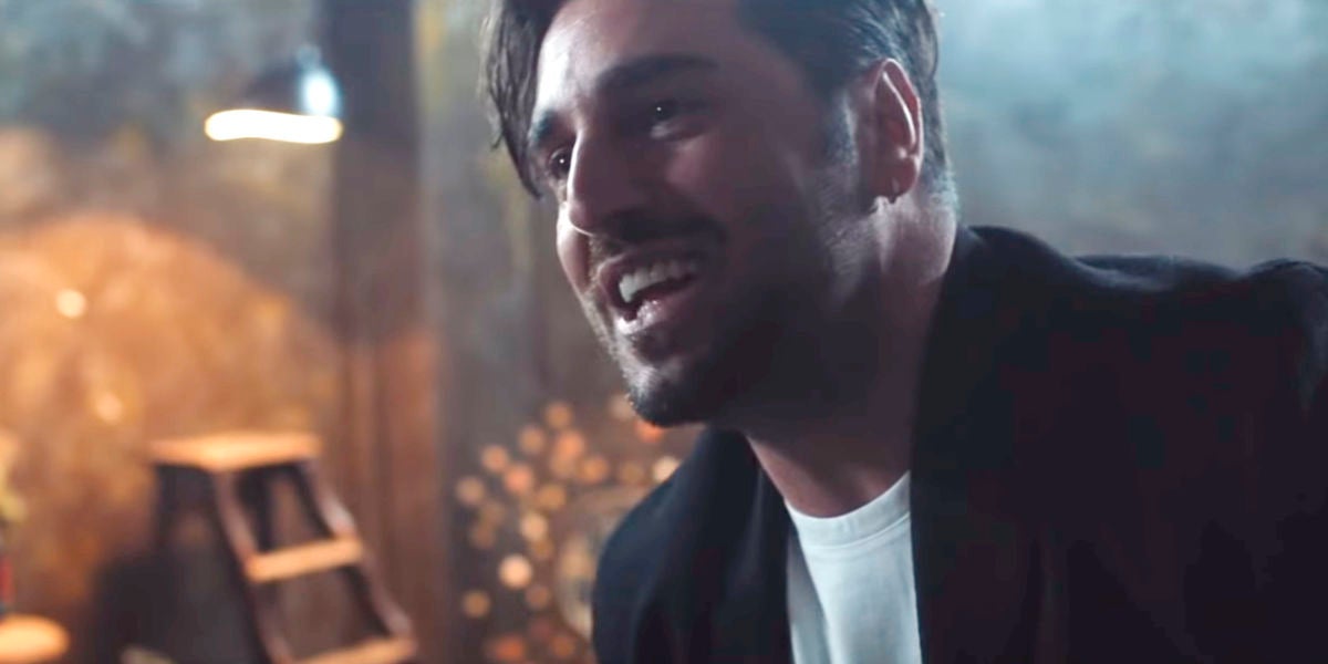 David Bustamante en su videoclip 'Héroes'