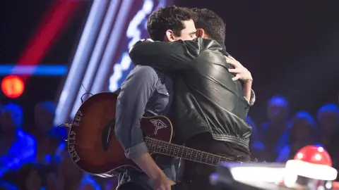 Vídeo: Luis Fonsi incorpora a Alex Palomo a su equipo Luis Fonsi, feliz por incorporar a Alex Palomo a su equipo: “Tienes un gusto espectacular”