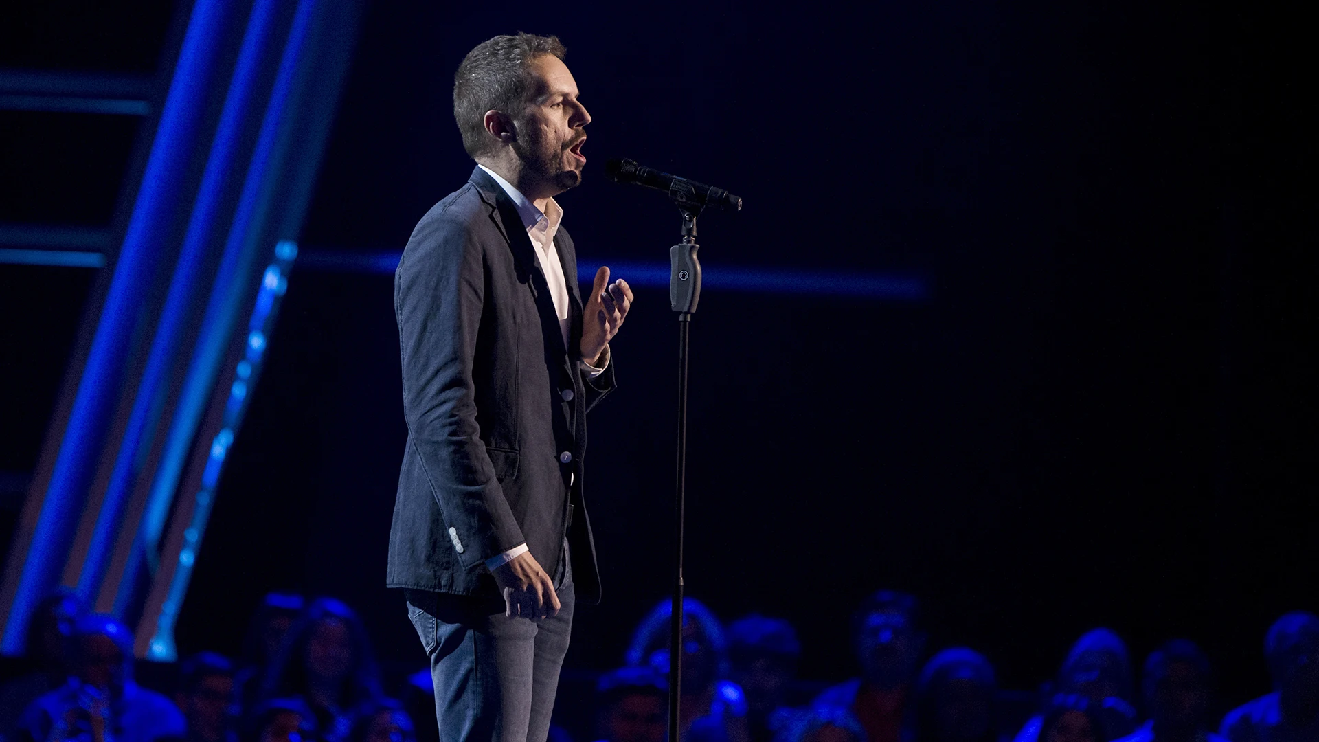 Vídeo: Ángel Cortés canta ‘Una furtiva lágrima’ en las ‘Audiciones a ciegas’ Ángel Cortés canta ‘Una furtiva lágrima’ en las ‘Audiciones a ciegas’ de ‘La Voz’