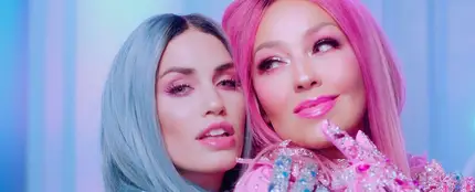 Thalia y Lali Espósito presentan 'Lindo pero bruto' Thalia y Lali Espósito presentan 'Lindo pero bruto'