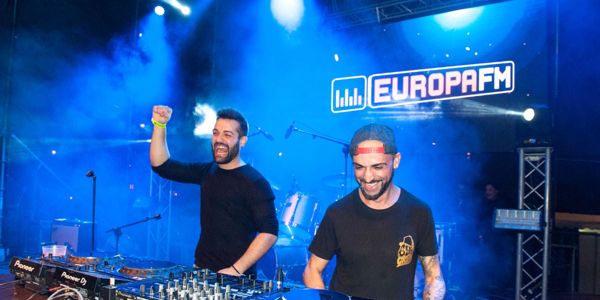Los DJs Stevan Chaves y Biel Castell con Europa FM en las fiestas de Sant Sebastià 2019