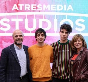 Los Javis firman un acuerdo con Atresmedia Studios Los Javis firman un acuerdo con Atresmedia Studios