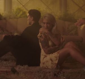 Julia Michaels y Niall Horan estrenan el nostálgico vídeo de 'What A Time' Julia Michaels y Niall Horan estrenan el nostálgico vídeo de 'What A Time'
