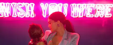 Kylie Jenner y su hija Stormi Kylie Jenner y su hija Stormi