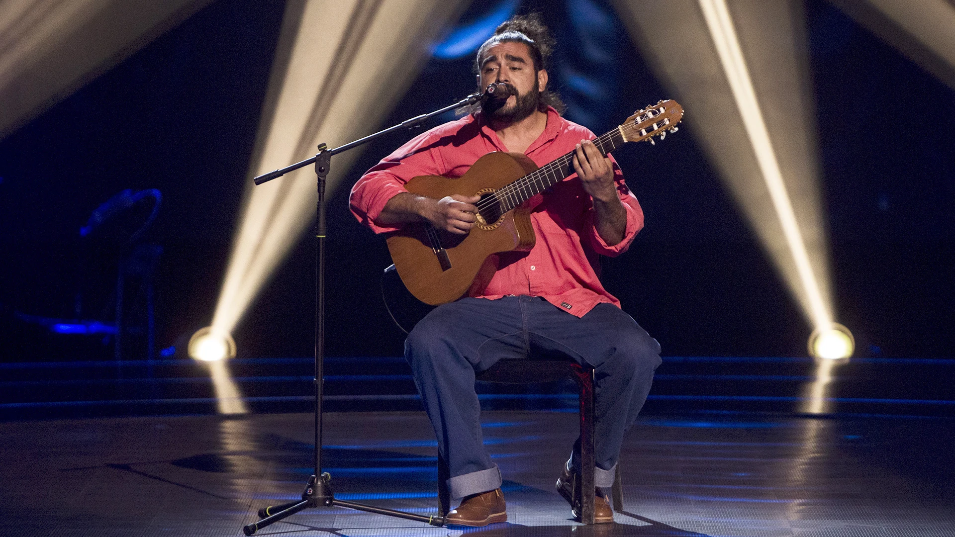 Tomás Basso canta ‘Eu sei que vou te amar’ en las ‘Audiciones a ciegas’ de ‘La Voz’