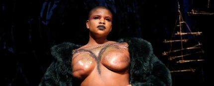 Modelos que han padecido cáncer de mama desfilan en la Semana de la Moda de Nueva York