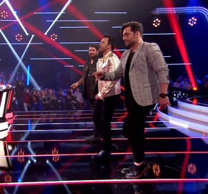 VÍDEO-LA VOZ: Antonio Orozco, Luis Fonsi y David Bustamante suben la temperatura del plató de ‘La Voz’ con un sensual baile al ritmo de ‘Fever’ VÍDEO-LA VOZ: Antonio Orozco, Luis Fonsi y David Bustamante suben la temperatura del plató de ‘La Voz’ con un sensual baile al ritmo de ‘Fever’