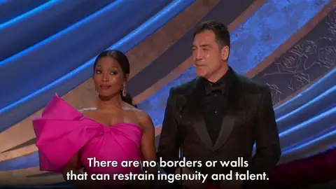 El discurso de Javier Bardem en los Oscar: "No hay muros que frenen el ingenio y el talento" El discurso de Javier Bardem en los Oscar: "No hay muros que frenen el ingenio y el talento"