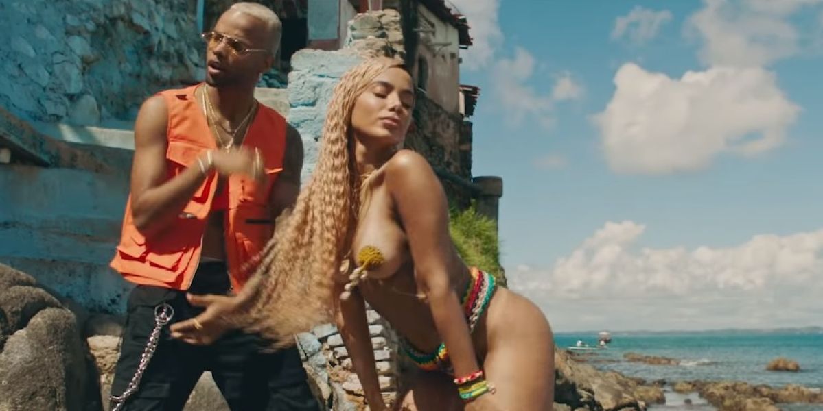 J Balvin, Anitta y Tropkillaz lanzan el sensual vídeo de 'Bola Rebola'
