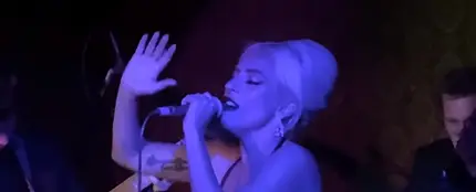 Lady Gaga en el Black Rabbit Rose Magic Lady Gaga en el Black Rabbit Rose Magic