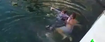 Un hombre en libertad bajo fianza por narcotráfico salva a una mujer de morir ahogada en Puerto Banús Un hombre en libertad bajo fianza por narcotráfico salva a una mujer de morir ahogada en Puerto Banús