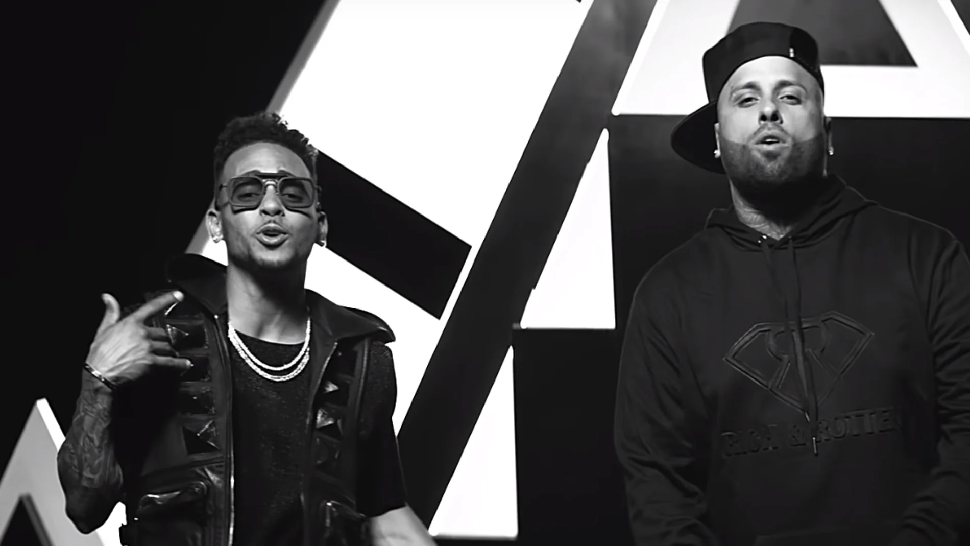 Ozuna y Nicky Jam en el videoclip de 'Te Robaré' Ozuna y Nicky Jam en el videoclip de 'Te Robaré'