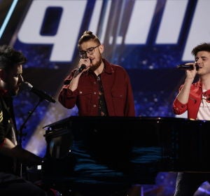 VÍDEO: Pablo López canta ‘Lo saben mis zapatos’ con Javier Erro y Andrés Martín en los Directos de ‘La Voz’ VÍDEO: Pablo López canta ‘Lo saben mis zapatos’ con Javier Erro y Andrés Martín en los Directos de ‘La Voz’