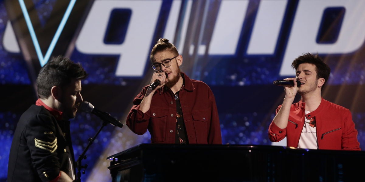 VÍDEO: Pablo López canta ‘Lo saben mis zapatos’ con Javier Erro y Andrés Martín en los Directos de ‘La Voz’