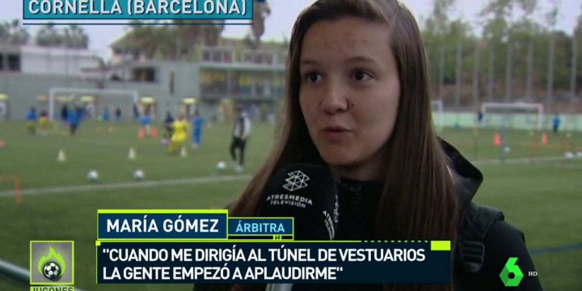 "Qué ovarios tienes": el acta viral de una árbitra de 15 años después de ser vitoreada por la grada