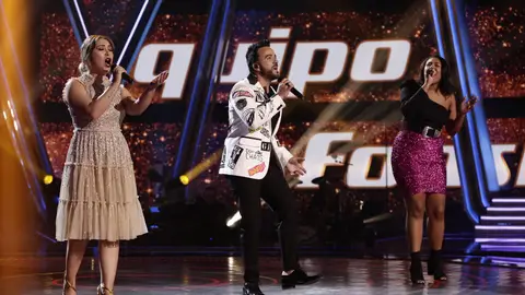 Luis Fonsi canta ‘Aquí estoy yo’ con Linda Rodrigo y María Espinosa en la Semifinal de ‘La Voz’ Vídeo - Luis Fonsi canta ‘Aquí estoy yo’ con Linda Rodrigo y María Espinosa en la Semifinal de ‘La Voz’