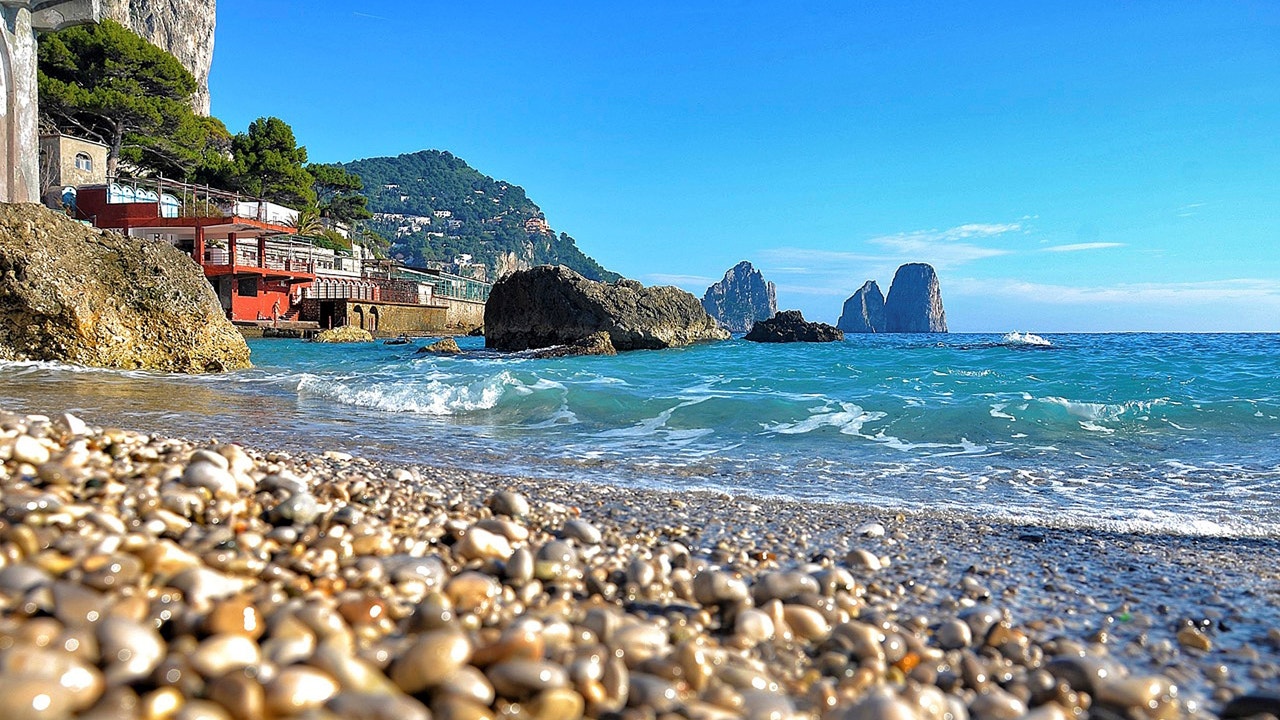 L’isola italiana di Capri ha bandito la plastica monouso