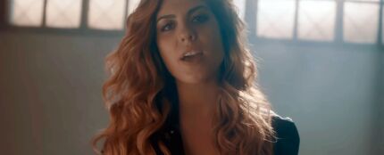 Miriam Rodríguez en uno de sus videoclips