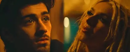 Zayn Malik y Zhavia Ward en el videoclip de 'A Whole New World' Zayn Malik y Zhavia Ward en el videoclip de 'A Whole New World'