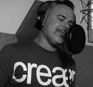 Juan Magan interpreta el tema Si te atreves Juan Magan interpreta el tema Si te atreves