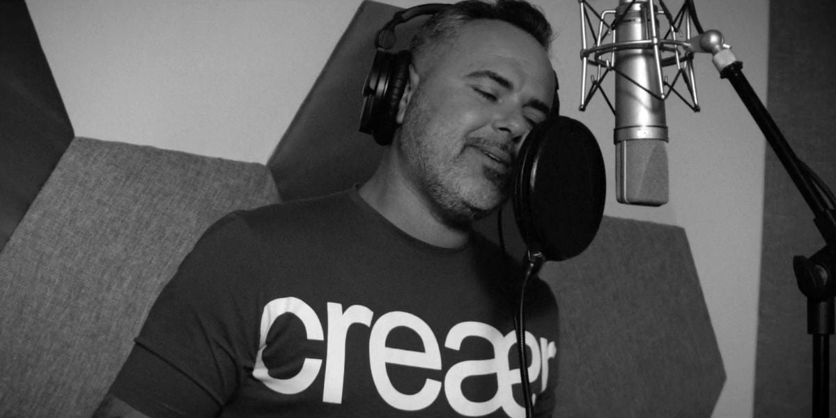 Juan Magan interpreta el tema Si te atreves
