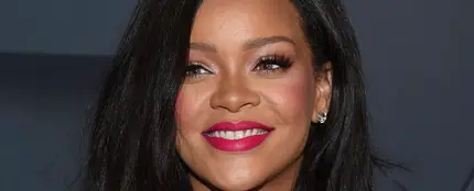 La artista Rihanna La artista Rihanna