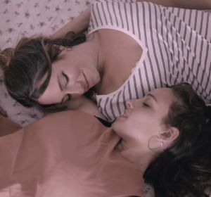Elefantes versiona 'Mujer contra mujer' de Mecano Elefantes versiona 'Mujer contra mujer' de Mecano