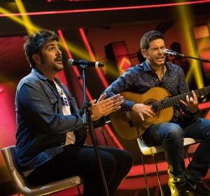 Estopa interpreta en directo en 'El Hormiguero 3.0' su nuevo single 'Fuego' Estopa interpreta en directo en 'El Hormiguero 3.0' su nuevo single 'Fuego'
