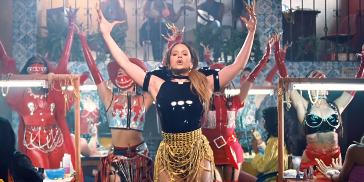 Rosalía en el videoclip de 'Aute Cuture'