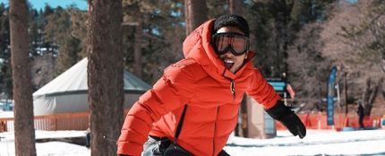 Ozuna haciendo snowboard en 'Te so&ntilde;&eacute; de nuevo'