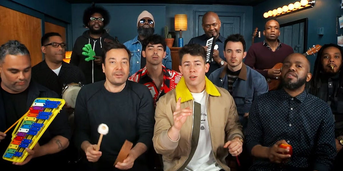Los Jonas Brothers en el programa de Jimmy Fallon