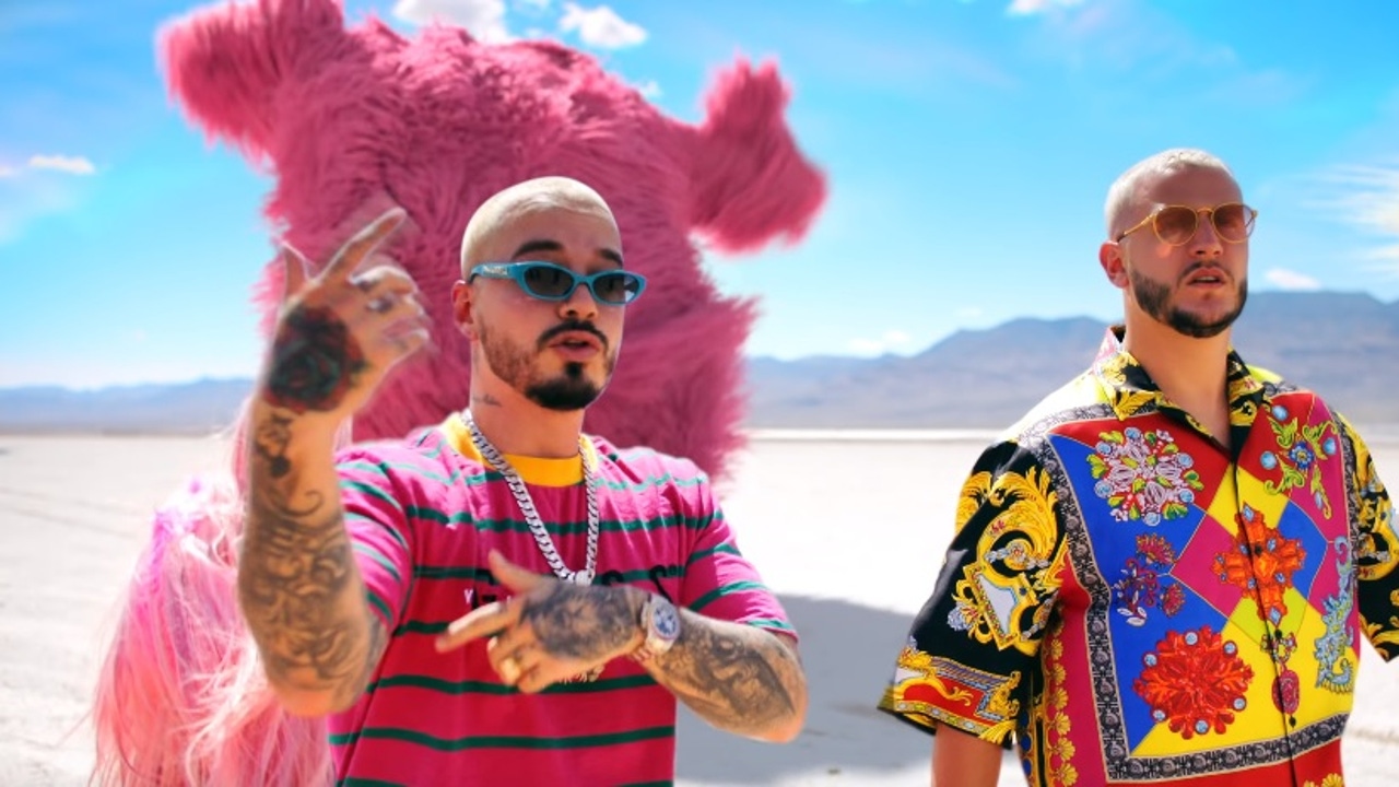 vertical estrategia Peaje Un desierto lleno de color para el vídeo de 'Loco Contigo', lo nuevo de Dj  Snake, J Balvin y Tyga | Europa FM