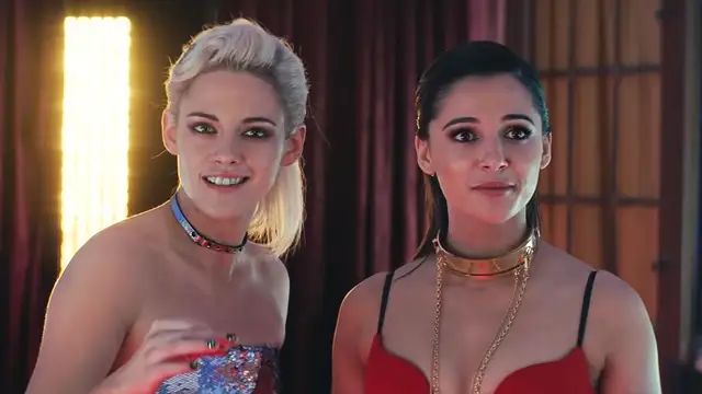 Kristen Stewart y Naomi Scott en 'Los Ángeles de Charlie'