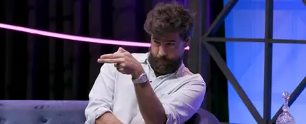 Esteban Navarro: "Mi padre era el Hitler de los ancianos" Esteban Navarro: "Mi padre era el Hitler de los ancianos"