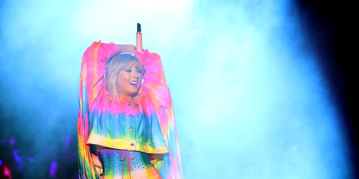 Taylor Swift en una actuación