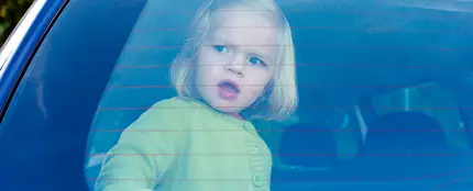 No dejes a los niños en el coche No dejes a los niños en el coche