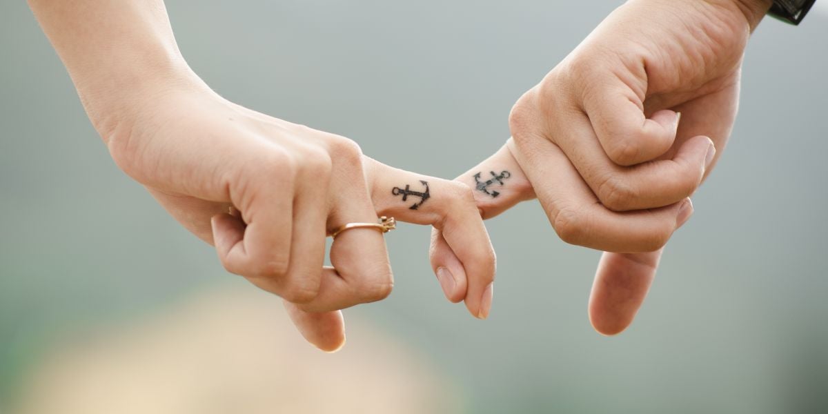 Pareja de jóvenes